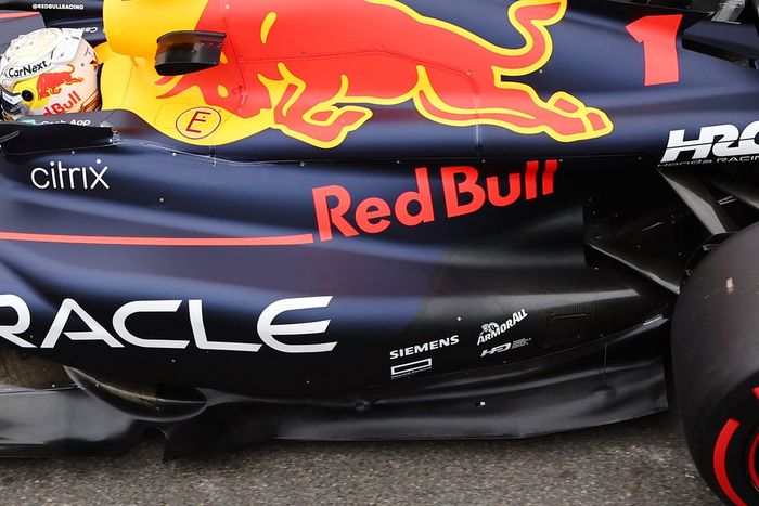 Detalle del suelo del coche de Max Verstappen, Red Bull Racing RB18