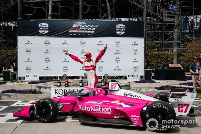 Ganador Kyle Kirkwood, Andretti Autosport Honda, Victory Lane 