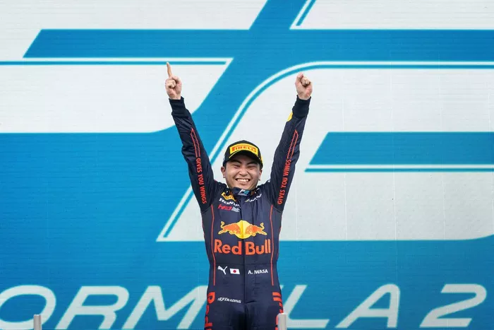 ベストルーキー3位：岩佐歩夢（FIA F2）