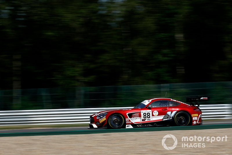 #88 Mercedes-AMG Team Akka ASP Mercedes-AMG GT3: Raffaele Marciello, Fabian Schiller, Vincent Abril