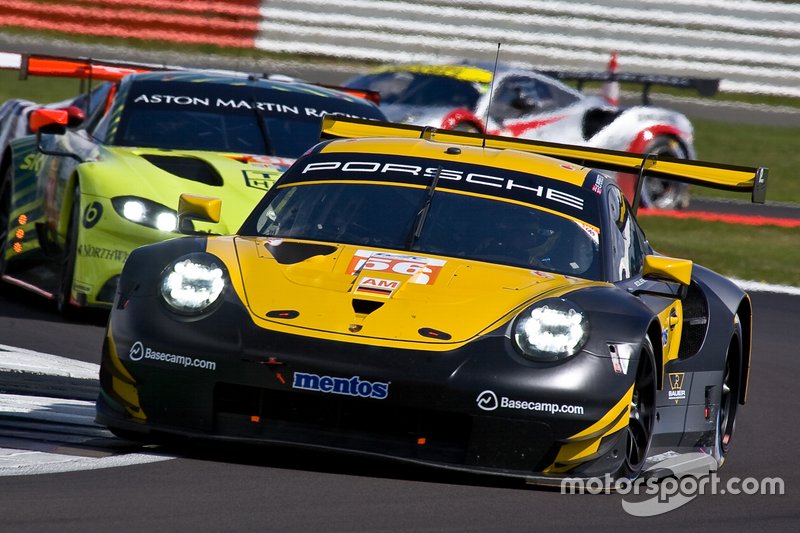 #56 TEAM PROJECT 1 Porsche 911 RSR: Jo?rg Bergmeister, David Heinemeier Hansson, Matteo Cairoli