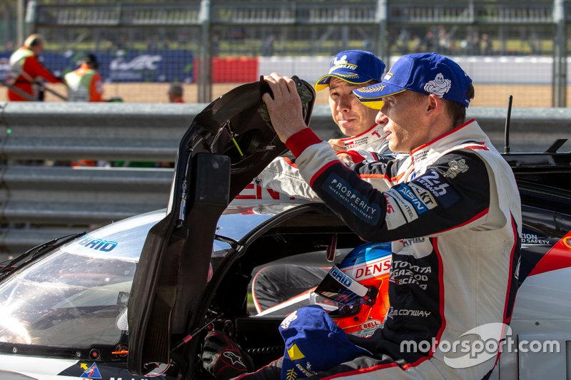 #7 TOYOTA GAZOO RACING - Toyota TS050 - Hybrid: Mike Conway, Kamui Kobayashi, Jose Maria Lopez Race