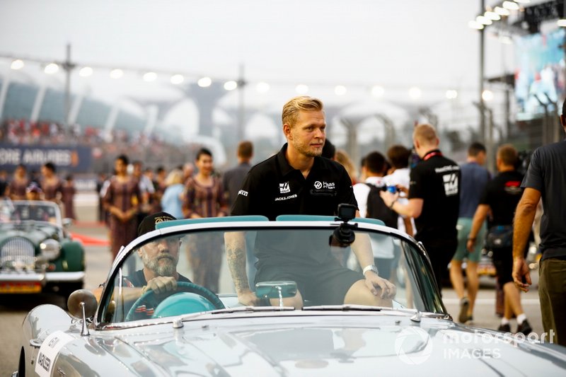 Kevin Magnussen, Haas F1 Team, alla parata dei piloti