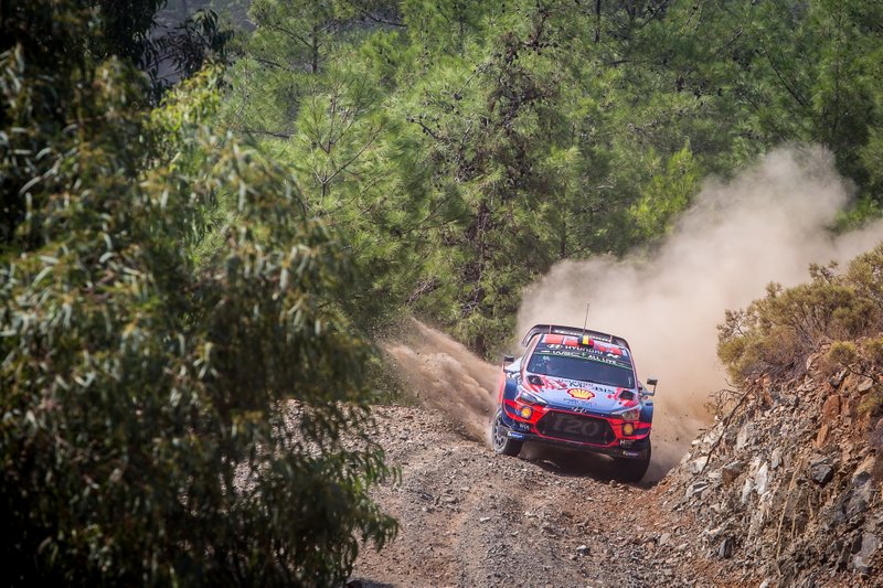 Thierry Neuville, Nicolas Gilsoul, Hyundai Motorsport Hyundai i20 Coupe WRC