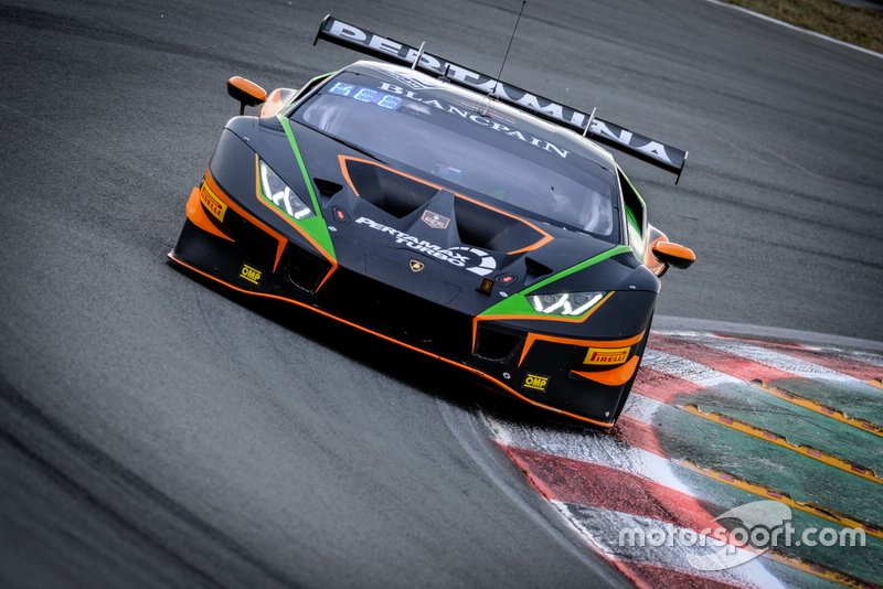 #519 Orange 1 FFF Racing Team Lamborghini Huracan GT3 Evo: Hiroshi Hamaguchi, Phil Keen