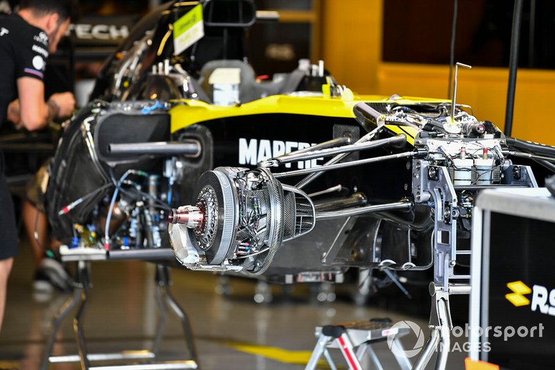 Renault R.S.19: Vorderradbremse