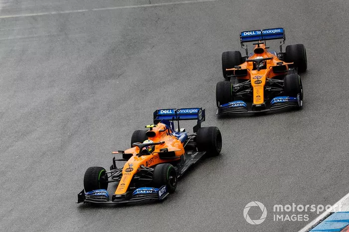 Lando Norris, McLaren MCL34,  Carlos Sainz Jr., McLaren MCL34