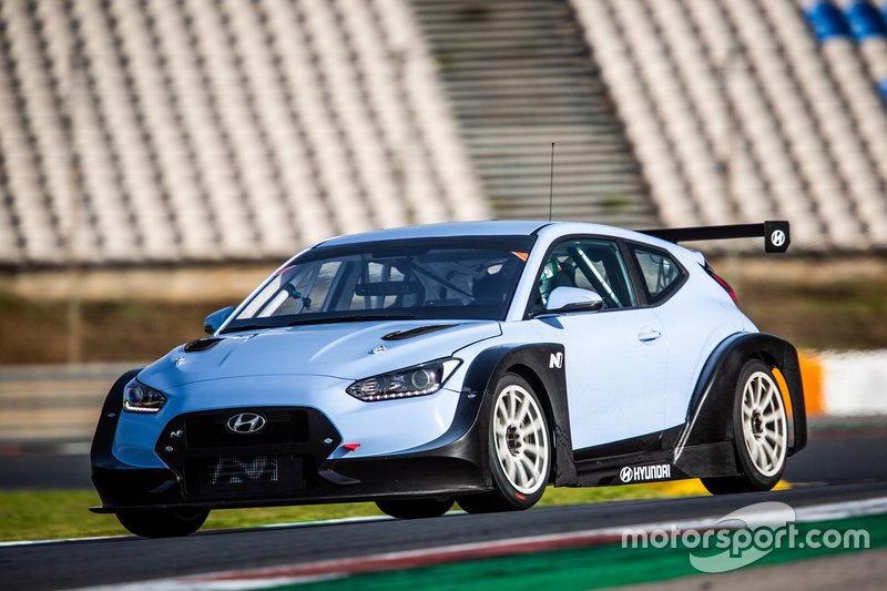 Hyundai Veloster N TCR