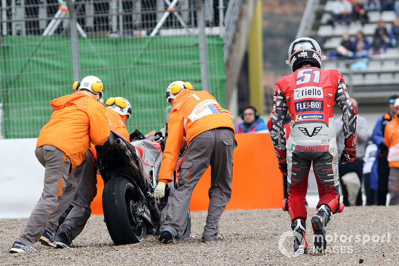 Michele Pirro, Ducati team caída