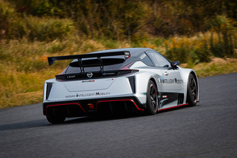 Nissan LEAF NISMO RC