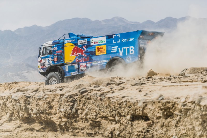 #502 Team Kamaz Master: Ayrat Mardeev, Akhmet Galiautdinov, Dmitry Svistunov
