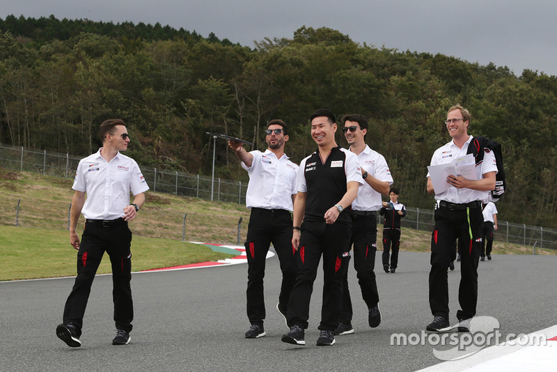 Mike Conway, Kamui Kobayashi, Jose Maria Lopez, Toyota Gazoo Racing
