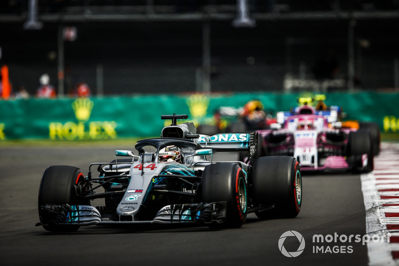 Lewis Hamilton, Mercedes AMG F1 W09 EQ Power+, Esteban Ocon, Racing Point Force India VJM11
