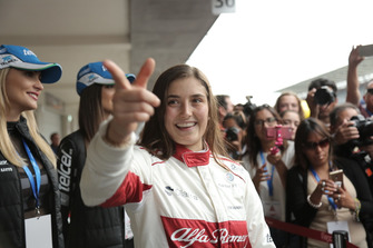 Tatiana Calderon, Sauber C37 Test sürücüsü