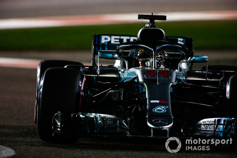 1: Льюис Хэмилтон, Mercedes AMG F1 W09 – 1:34.794