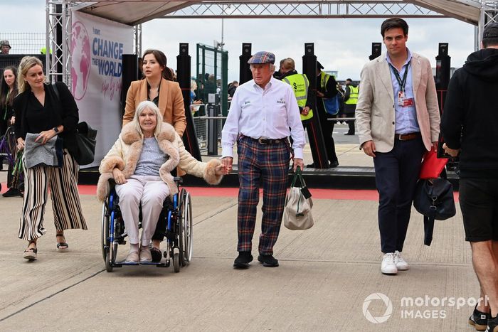 Sir Jackie Stewart y su esposa, Helen