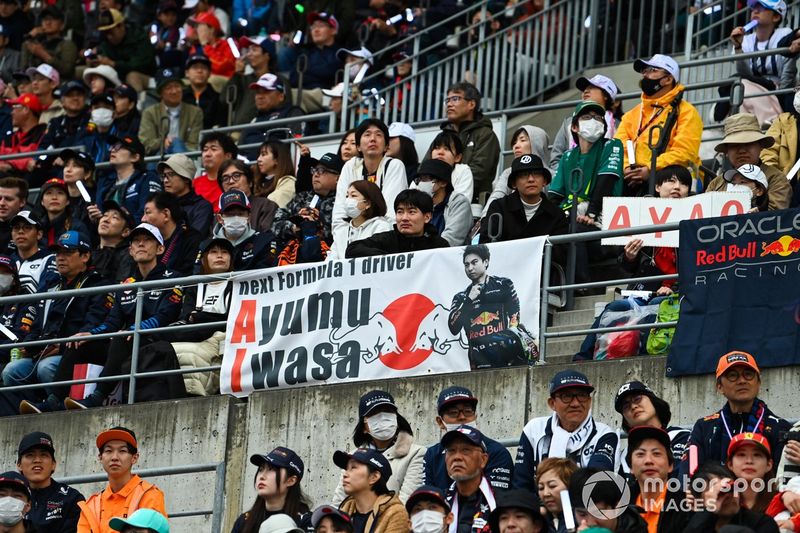 Fans de Ayumu Iwasa, Visa Cash App RB F1 Team