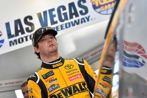 Erik Jones, Joe Gibbs Racing, Toyota Camry DeWalt