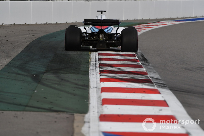 <img src="https://cdn-1.motorsport.com/static/custom/car-thumbs/F1_2018/TESTS/williams.png" alt="" width="250" /> Williams