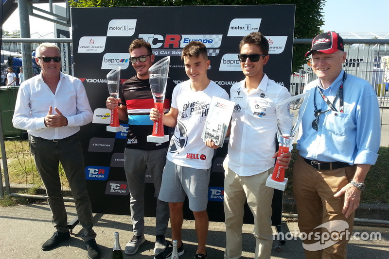 Marcello Lotti, AD di WSC Ltd., con Jean-Karl Vernay, Leopard Lukoil Team WRT, Attila Tassi, Hell Energy Racing with KCMG, e Mikel Azcona, PCR Sport