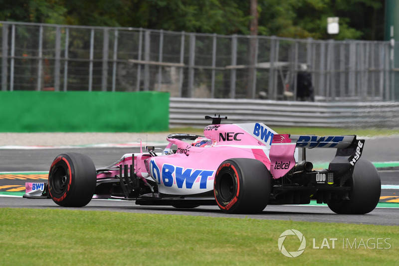 14: Sergio Perez, Racing Point Force India, 1'21.888