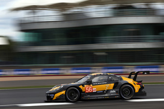#56 Team Project 1 Porsche 911 RSR: Jorg Bergmeister, Patrick Lindsey, Egidio Perfetti