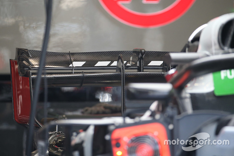 Haas F1 Team VF-18 rear wing detail