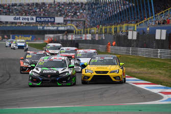 Stefano Comini, THX Racing Civic Type R TCR, Stian Paulsen, Stian Paulsen Racing Cupra TCR