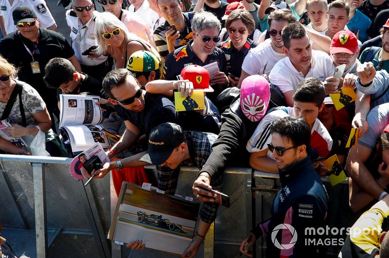 Sergio Pérez, Racing Point con fans