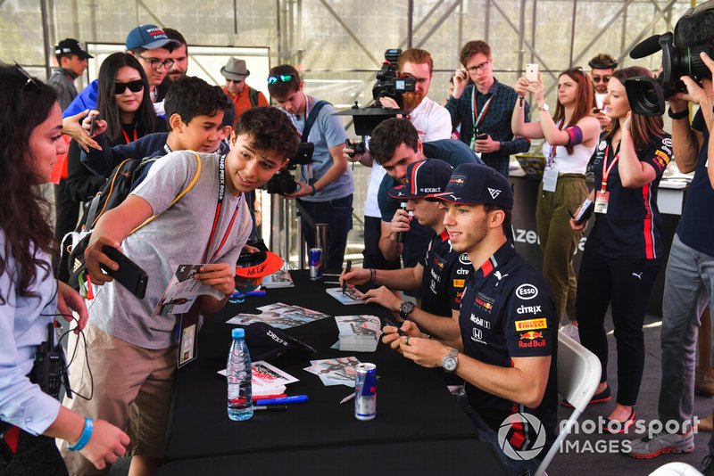 Pierre Gasly, Red Bull Racing y Max Verstappen, Red Bull Racing