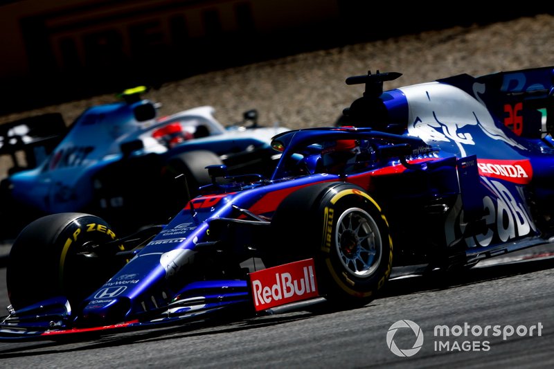 Daniil Kvyat, Toro Rosso STR14, Robert Kubica, Williams FW42