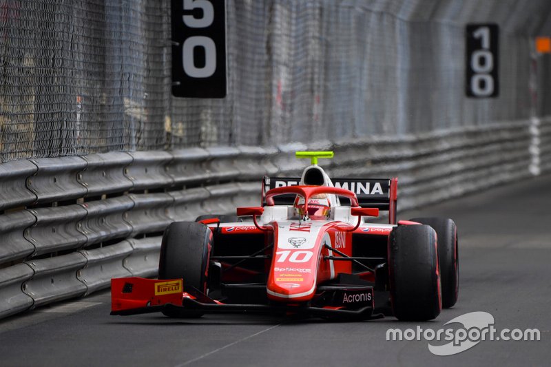 Sean Gelael, Prema Racing, guida con un ala danneggiata