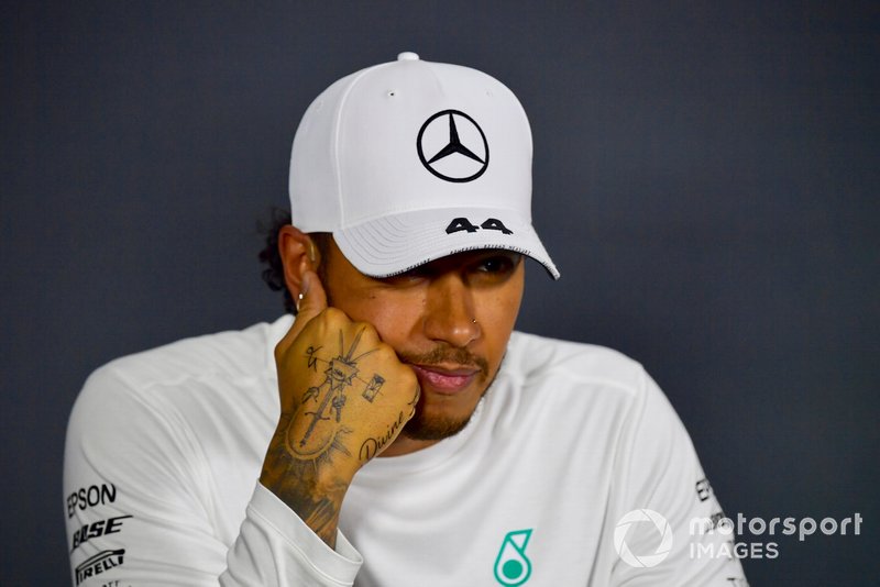 Lewis Hamilton, Mercedes AMG F1, durante la conferenza stampa post Qualifiche