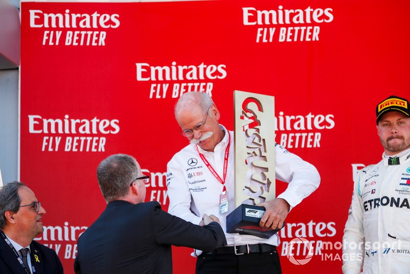 Dr Dieter Zetsche, CEO, Mercedes Benz receives the Winning Constructors trophy on the podium
