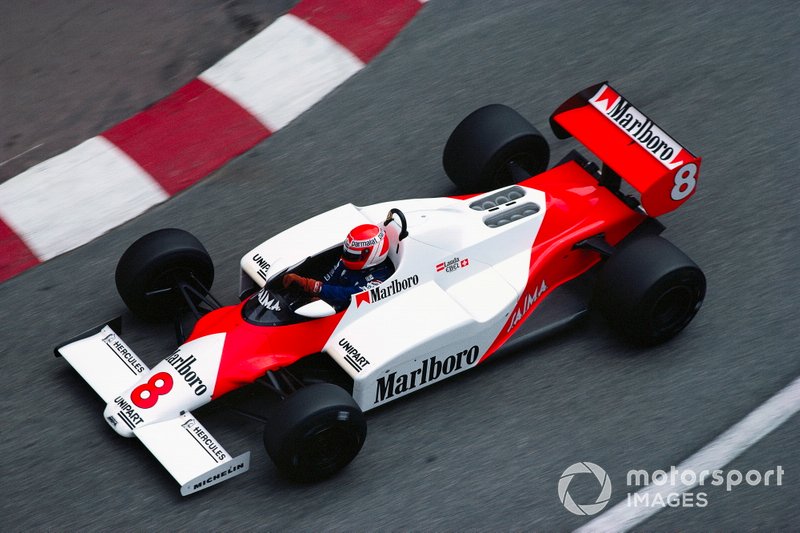4 - (21 posições). Niki Lauda, McLaren: de 23º a 2º no GP dos Estados Unidos de 1983