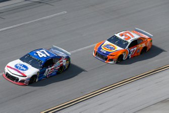 Ryan Preece, JTG Daugherty Racing, Chevrolet Camaro Kroger Chris Buescher, JTG Daugherty Racing, Chevrolet Camaro Tide Pods