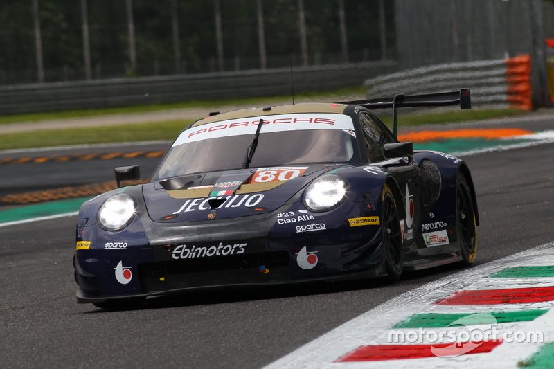 #80 Ebimotors Porsche 911 RSR: Fabio Babini, Marco Frezza, Sébastien Fortuna