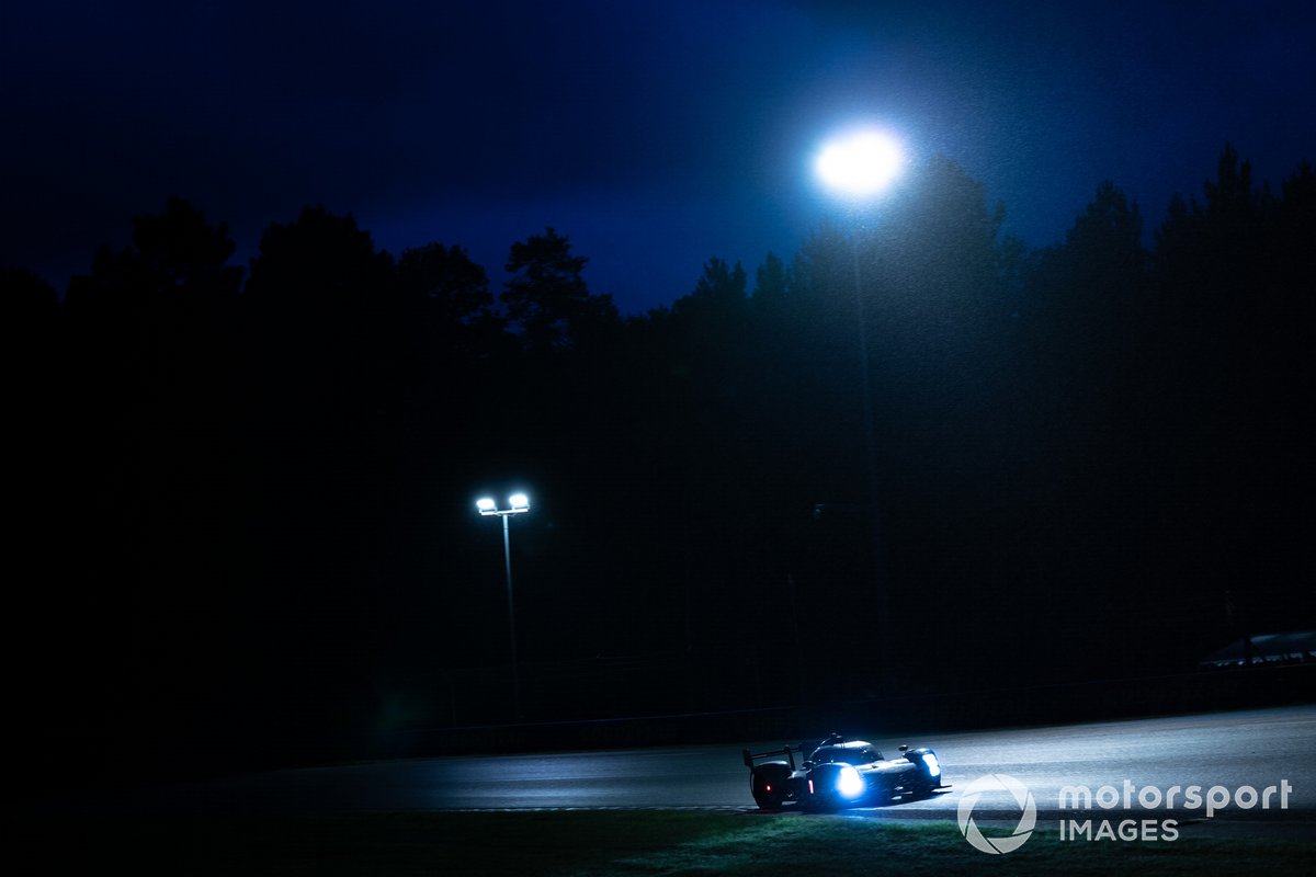 #7 Toyota Gazoo Racing Toyota GR010 - Hybrid Hypercar, Mike Conway, Kamui Kobayashi, José María López