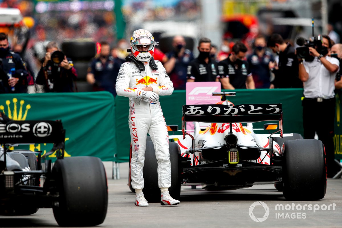 Max Verstappen, Red Bull Racing, al Parc Ferme dopo le Qualifiche