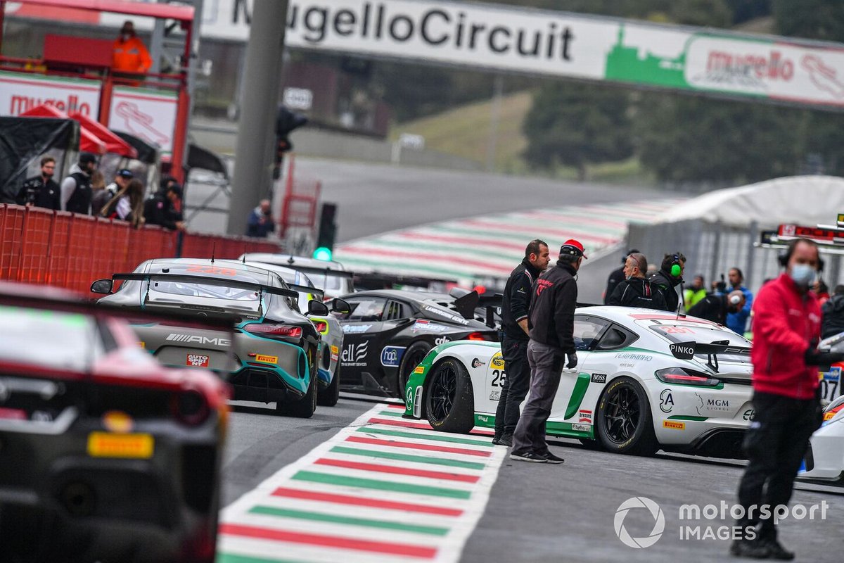 Azione in pit-lane