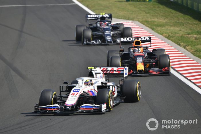 Mick Schumacher, Haas VF-21, Max Verstappen, Red Bull Racing RB16B, Pierre Gasly, AlphaTauri AT02