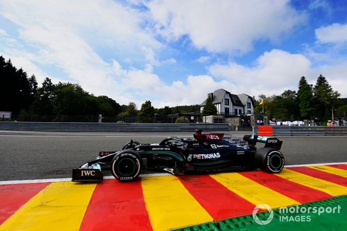 Lewis Hamilton, Mercedes W12