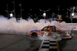 Race winner Sheldon Creed, GMS Racing, Chevrolet Silverado