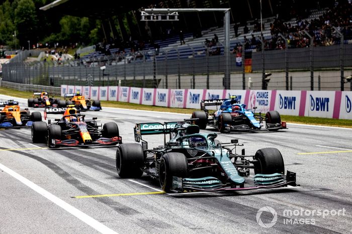 Lance Stroll, Aston Martin AMR21, Sergio Pérez, Red Bull Racing RB16B, Esteban Ocon, Alpine A521, Daniel Ricciardo, McLaren MCL35M