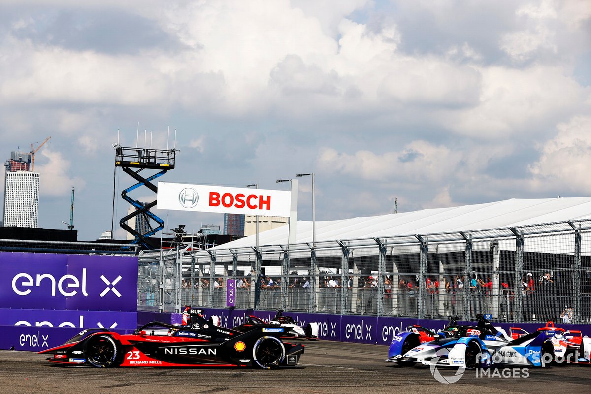 Sebastien Buemi, Nissan e.Dams, Nissan IMO2, Maximilian Guenther, BMW I Andretti Motorsports, BMW iFE.21