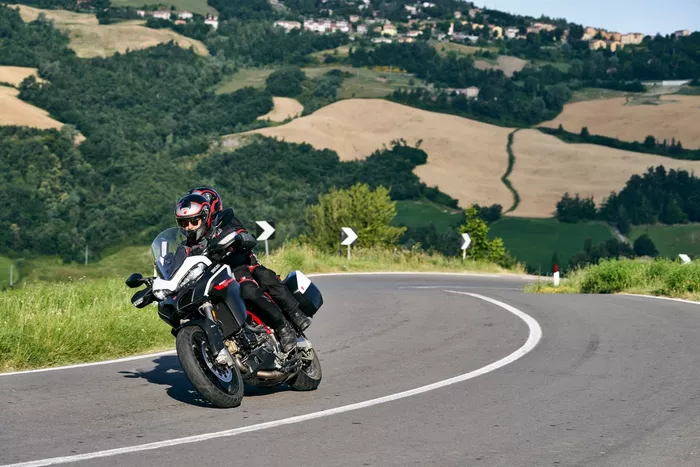 Motor Valley Experience: the first two-wheeled tour through the Land of Speed.