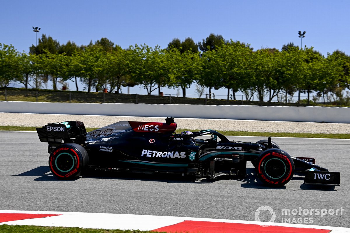 Lewis Hamilton, Mercedes W12