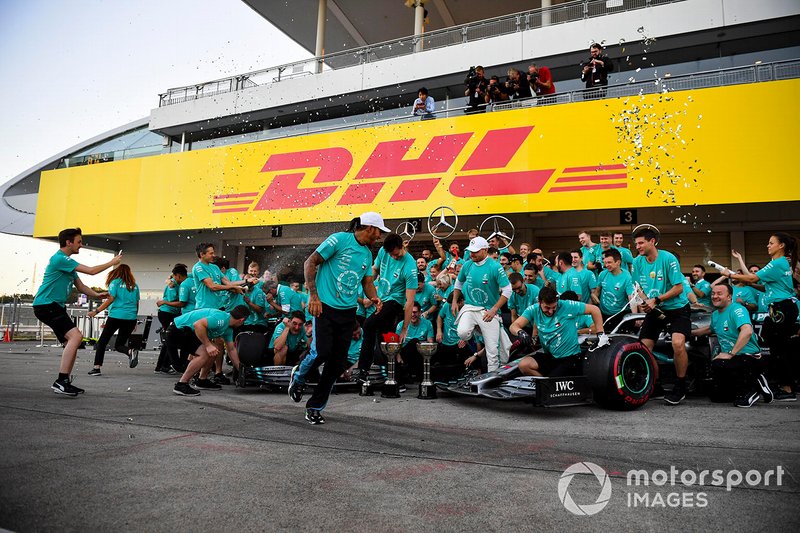 Lewis Hamilton, Mercedes AMG F1 and Race winner Valtteri Bottas, Mercedes AMG F1