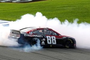 Yarış galibi Alex Bowman, Hendrick Motorsports, Chevrolet Camaro