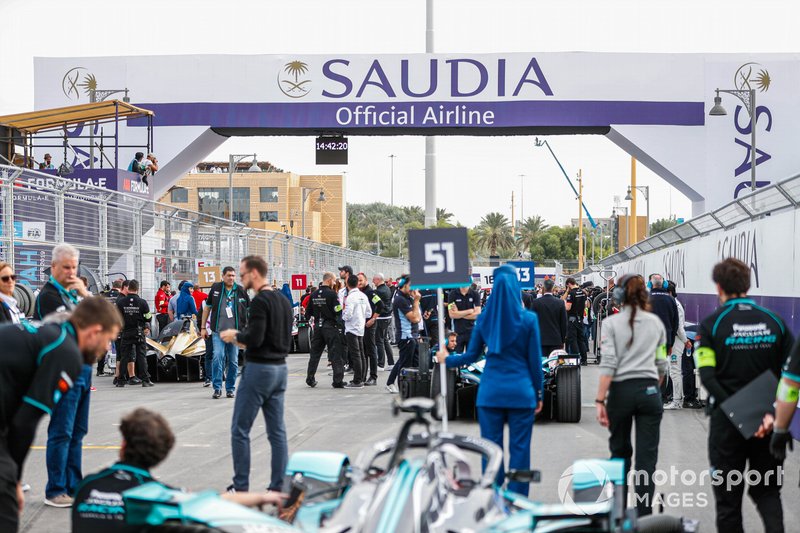 Parrilla por detrás James Calado, Jaguar Racing, Jaguar I-Type 4